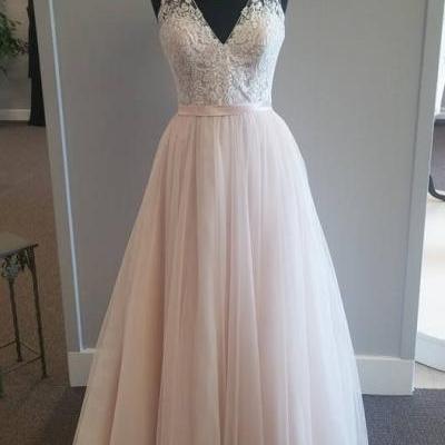 New Arrival Long Prom Dress,Sexy V Neck Prom Dresses,Tulle Evening Dresses,Formal Evening Gown